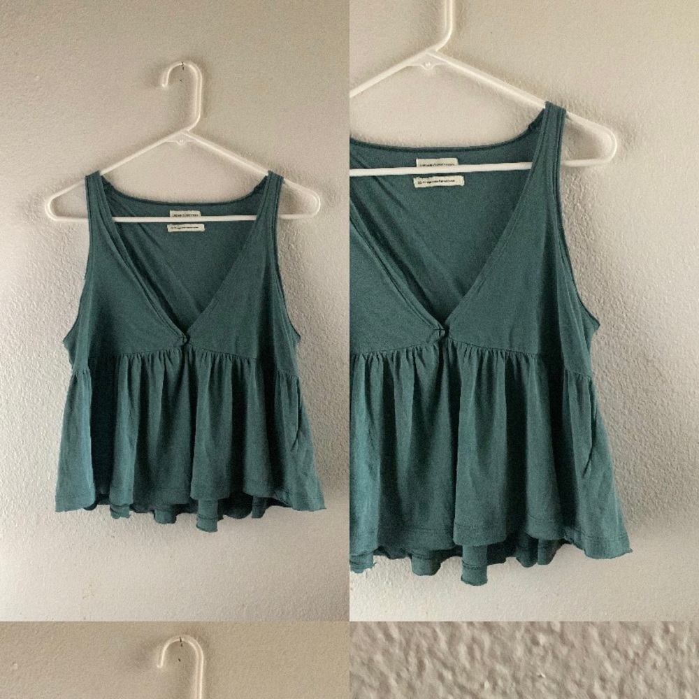 ◇ URBAN OUTFITTERS FLOWY TANK
